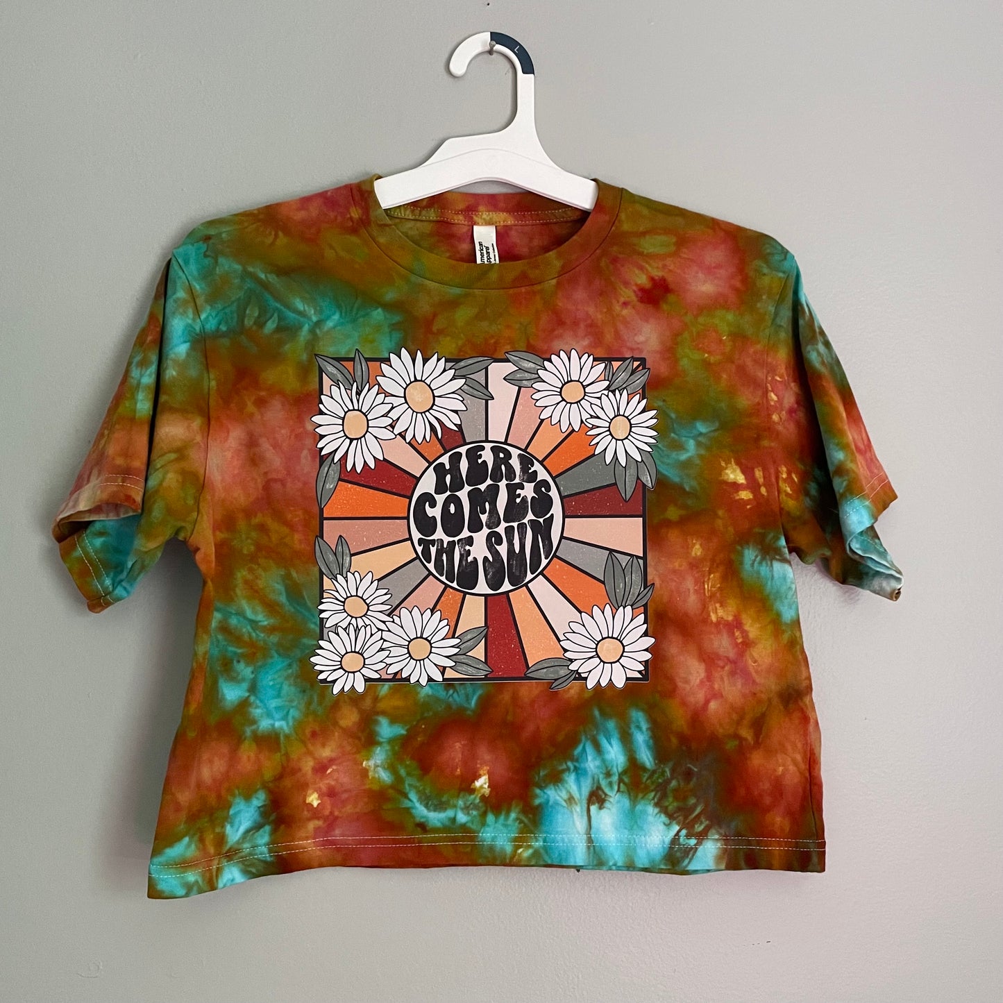 Tie-Dye Graphic Crop Top- Medium